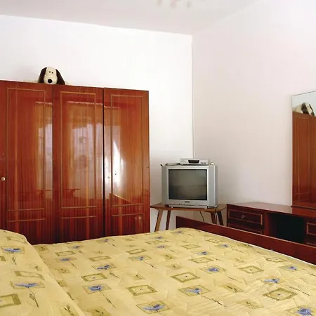 Two-bedroom In Holiday home