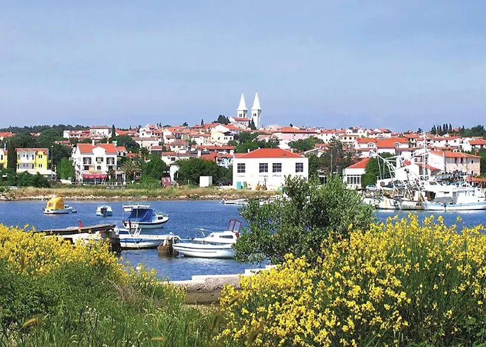 Vikendica Two-bedroom In *