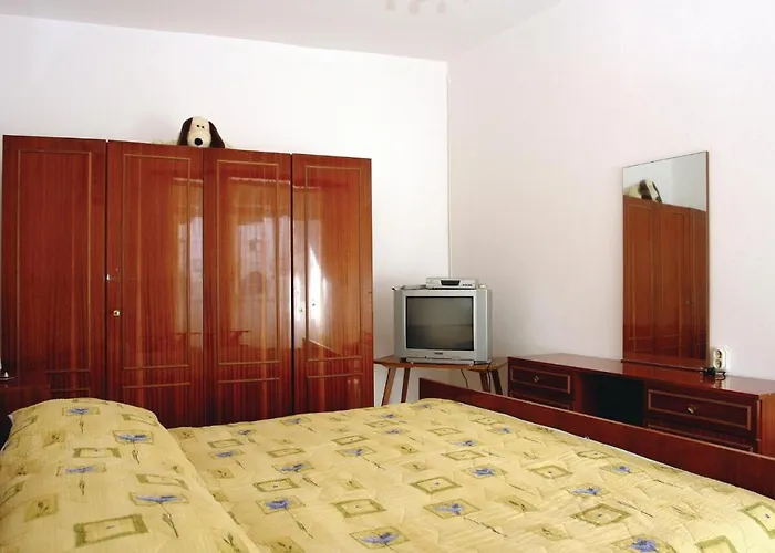 Two-bedroom In Semesterbostad